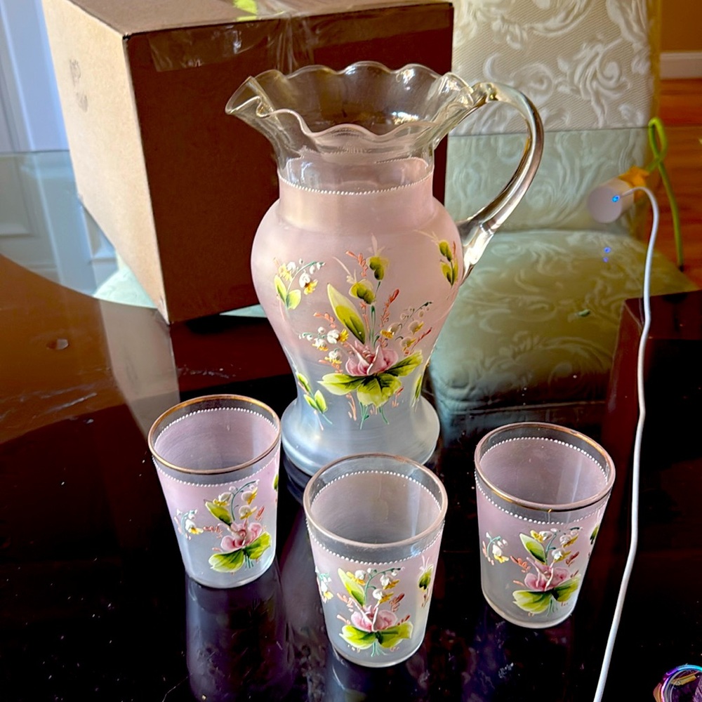 Hand painted frosted glass Victorian style glassware. Perfect condition.
